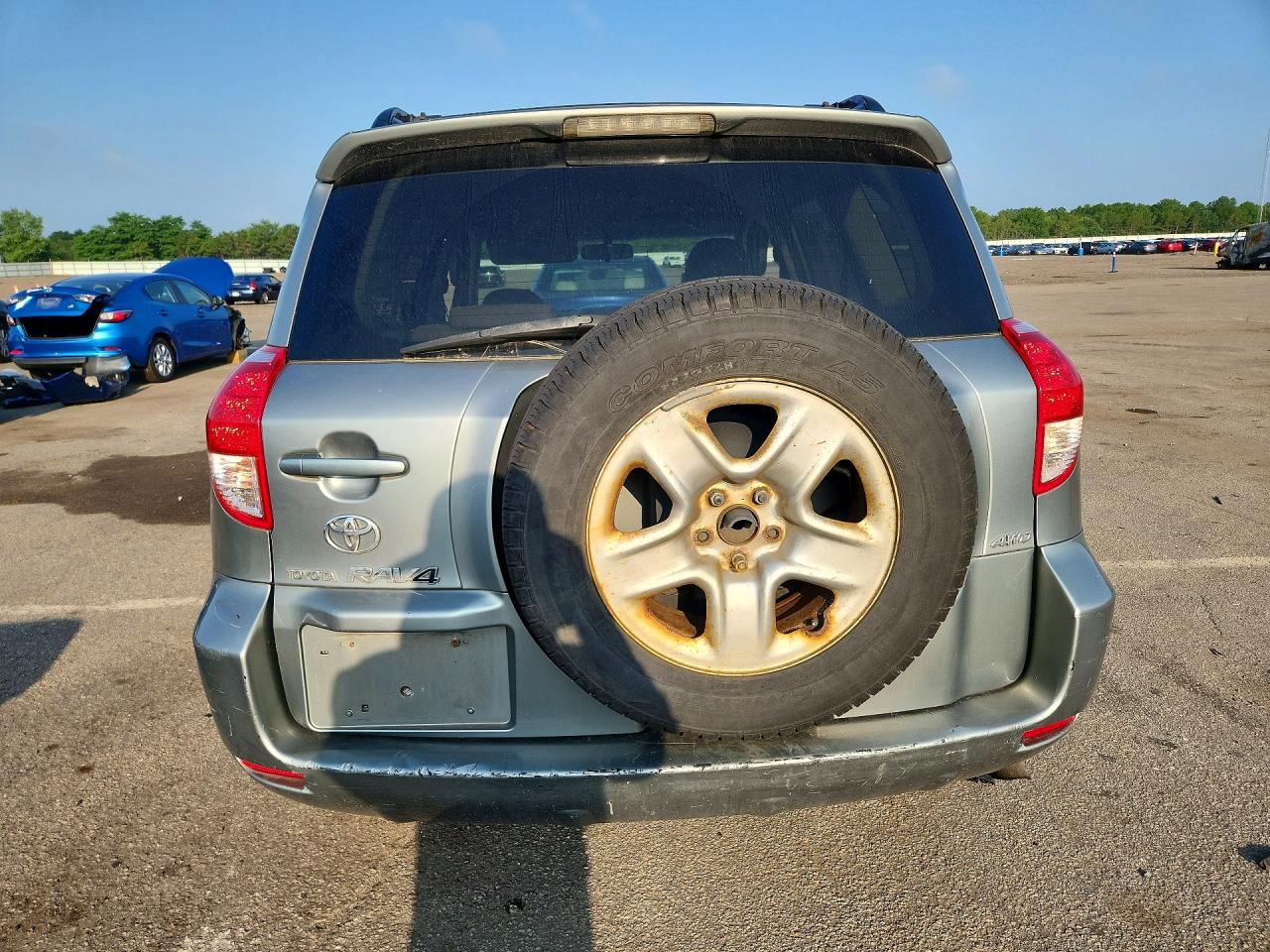 2006 Toyota Rav4 Base Gray vin: JTMBD33V665015409