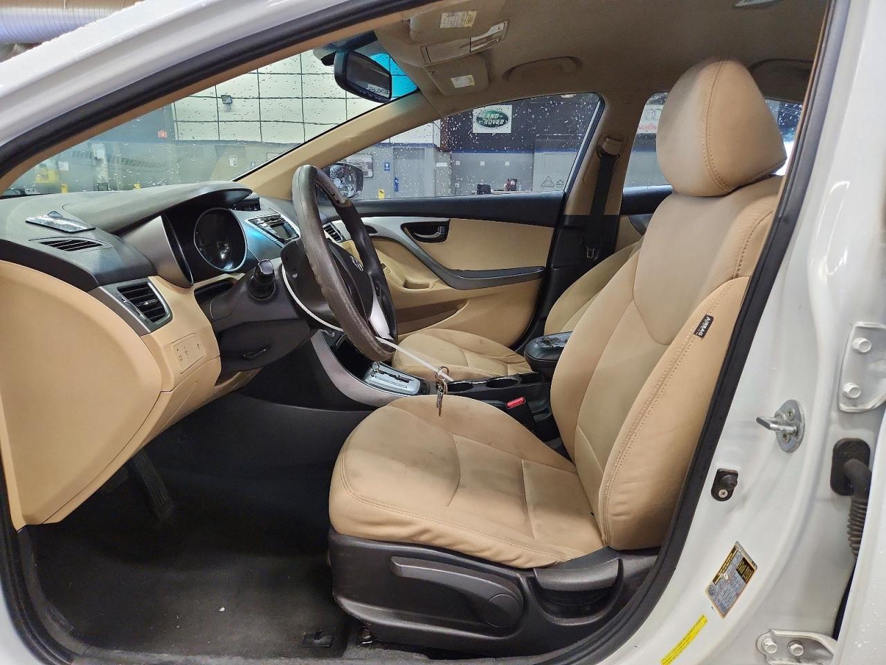 2012 Hyundai Elantra Gls White vin: 5NPDH4AEXCH083990