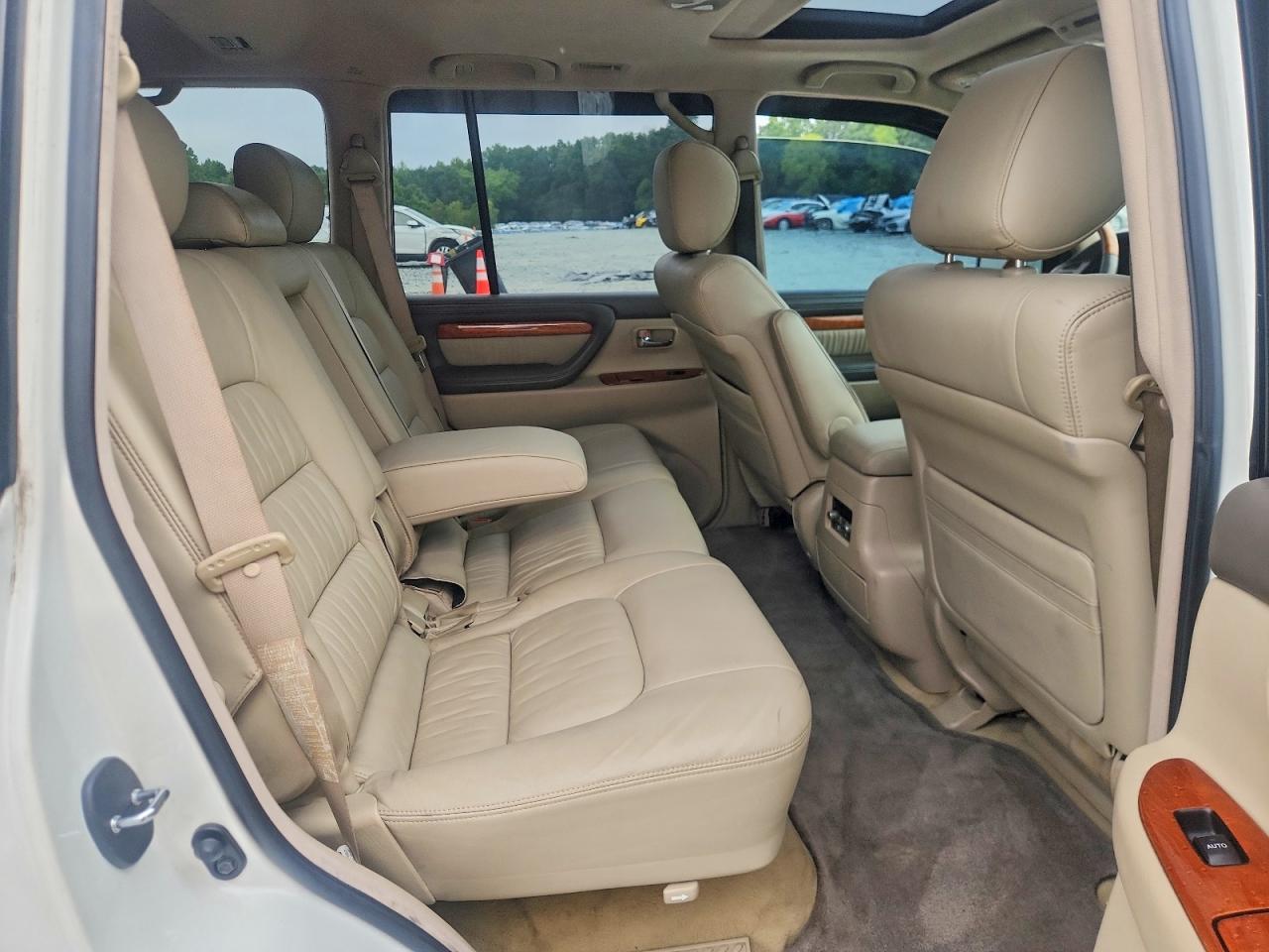 2007 Lexus Lx 470 White vin: JTJHT00W074020571