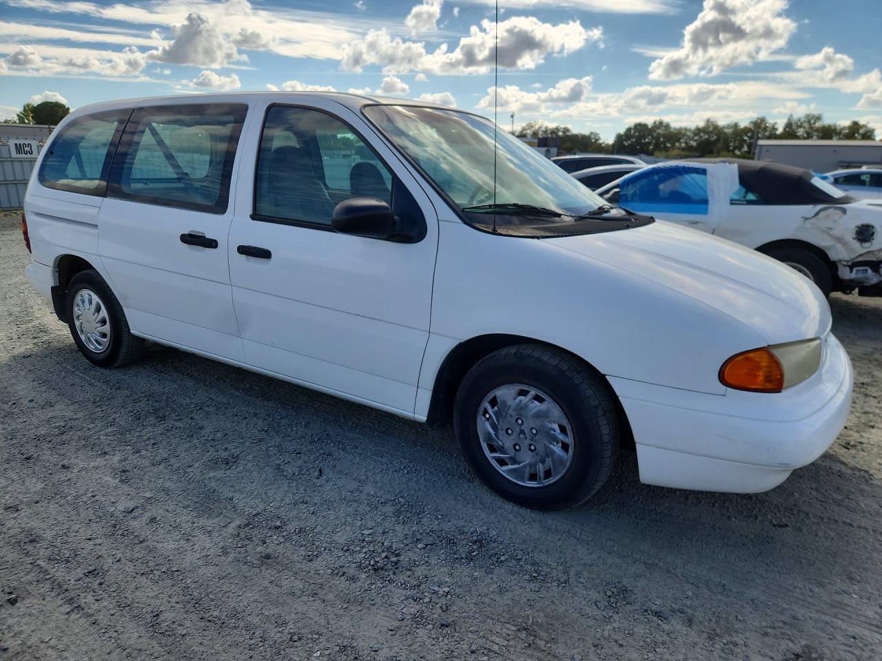 1998 Ford Windstar Wagon White vin: 2FMZA51U7WBD47427