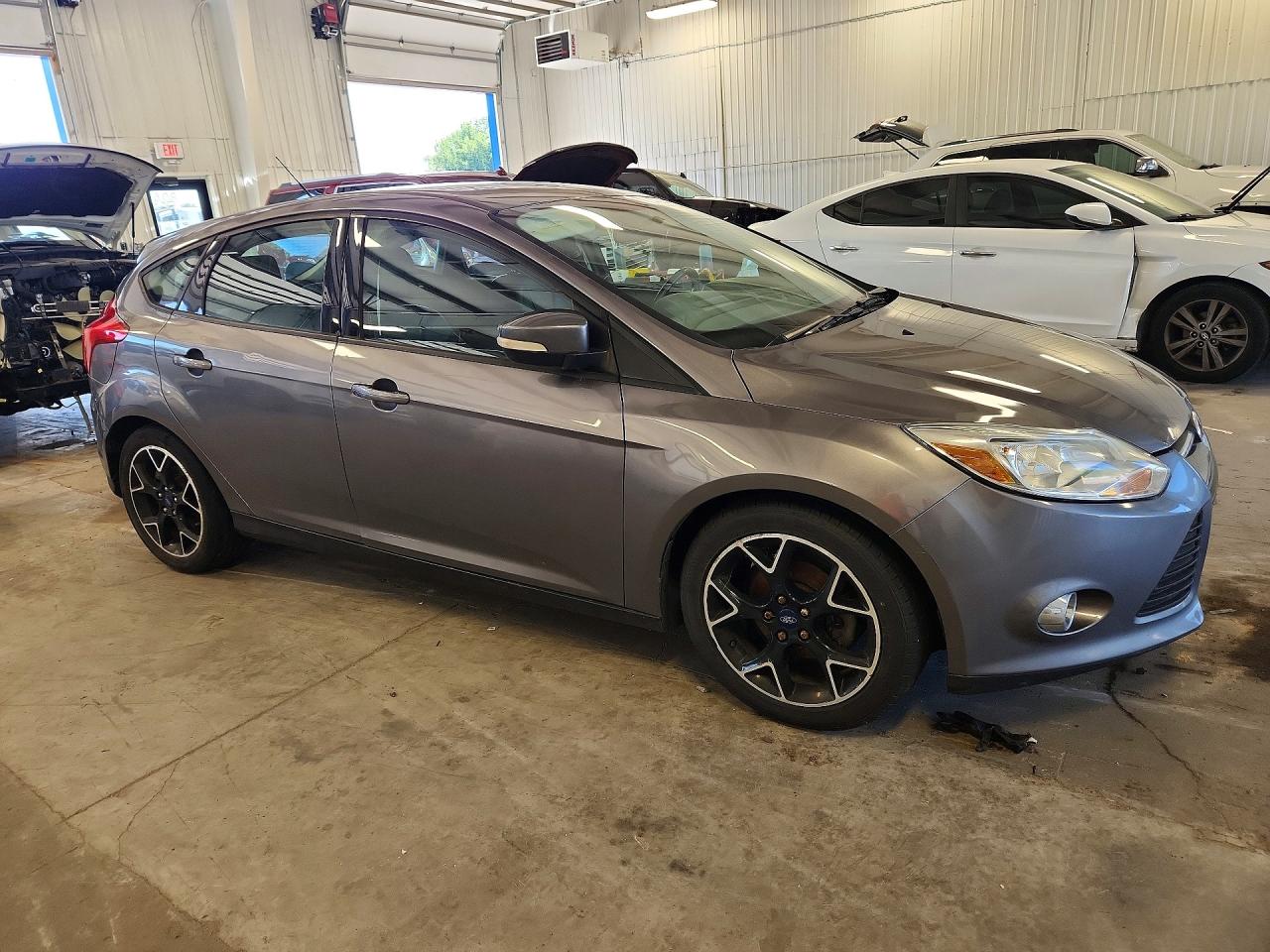 2014 Ford Focus Se Gray vin: 1FADP3K28EL357533