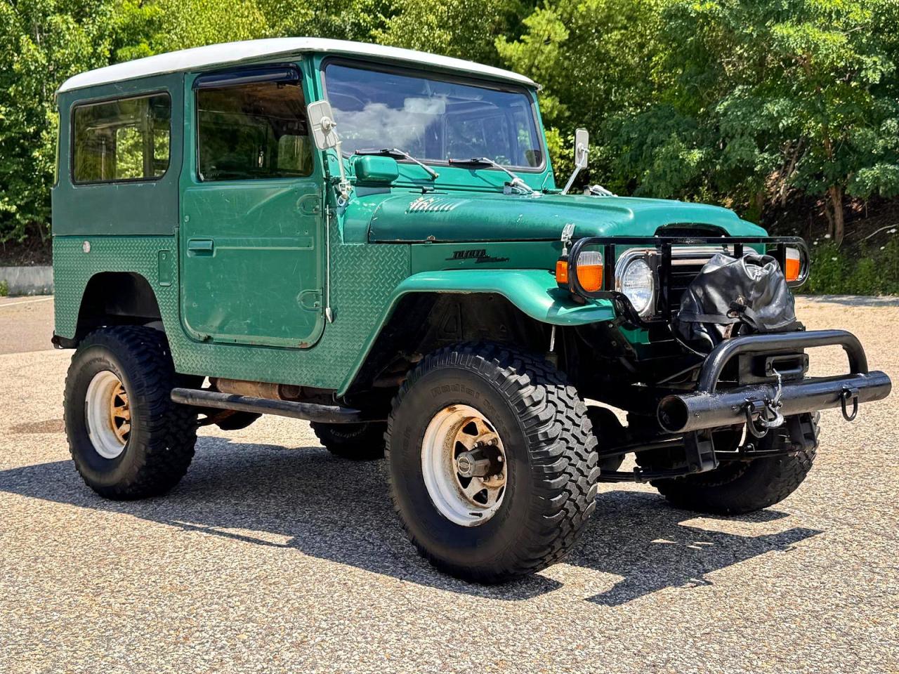 fj40249800
