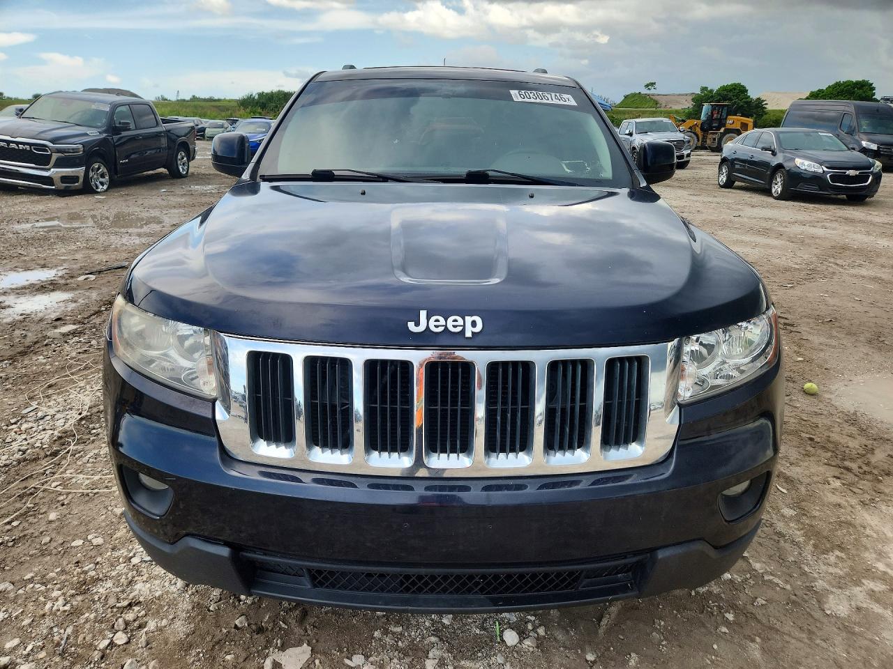 2011 Jeep Grand Cherokee Laredo Blue vin: 1J4RR4GG2BC540873