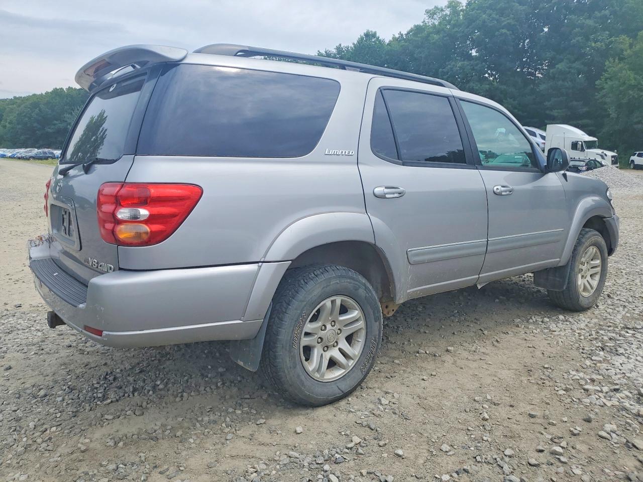 2004 Toyota Sequoia Limited Silver vin: 5TDBT48A54S227790