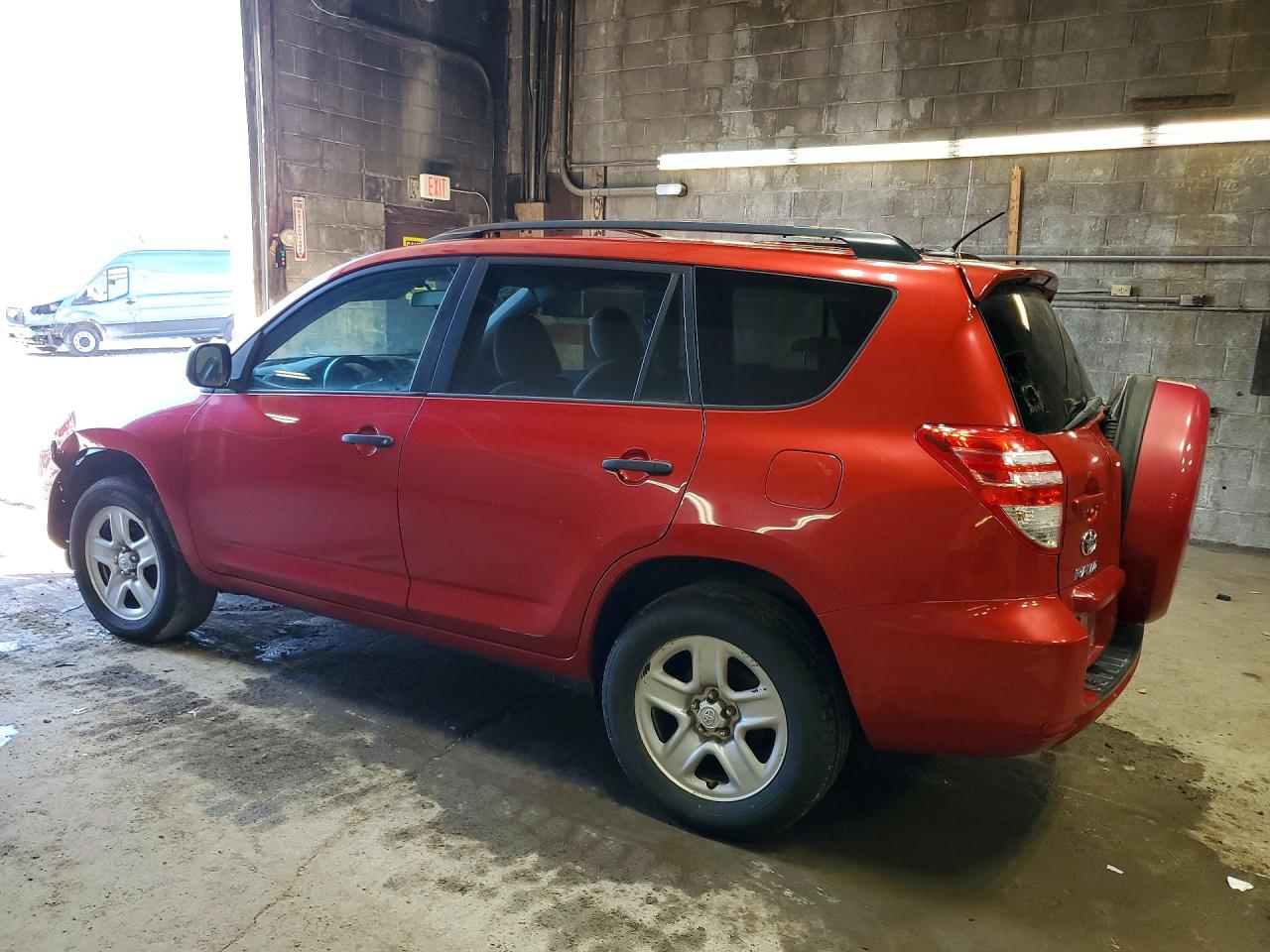 2011 Toyota Rav4 Base Красный vin: 2T3ZF4DV7BW065171