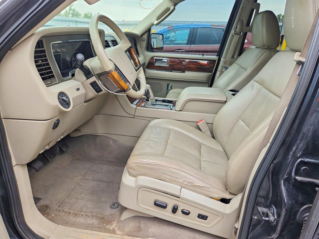 2012 Lincoln Navigator Black vin: 5LMJJ2J56CEL08118