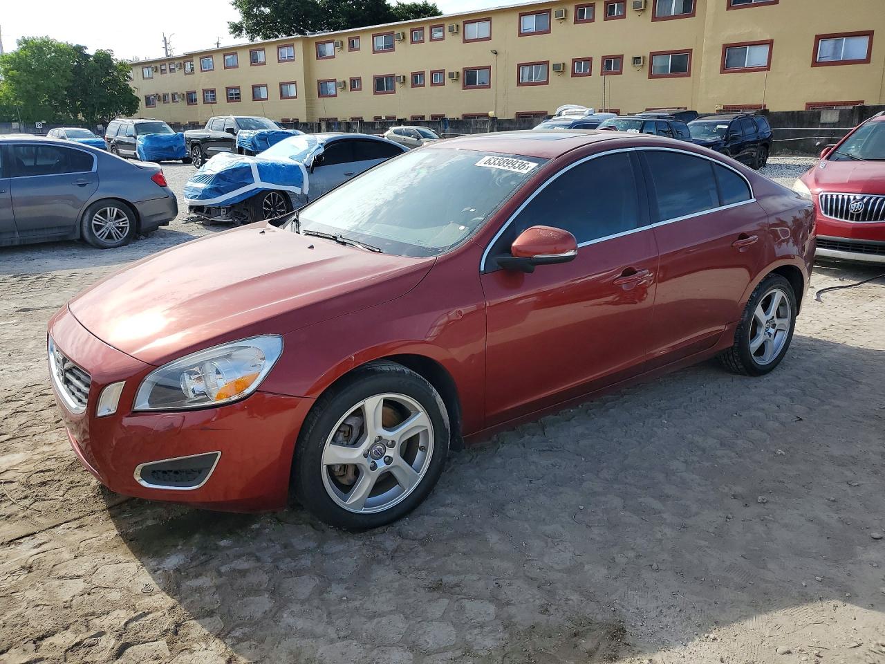 2013 Volvo S60 T5 Red vin: YV1612FH8D2205019