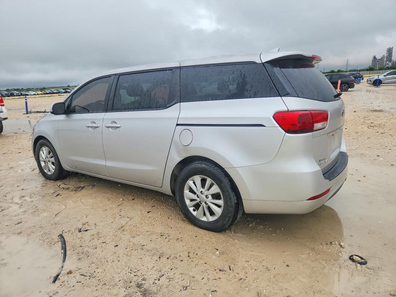 2017 Kia Sedona Lx Silver vin: KNDMB5C17H6231340
