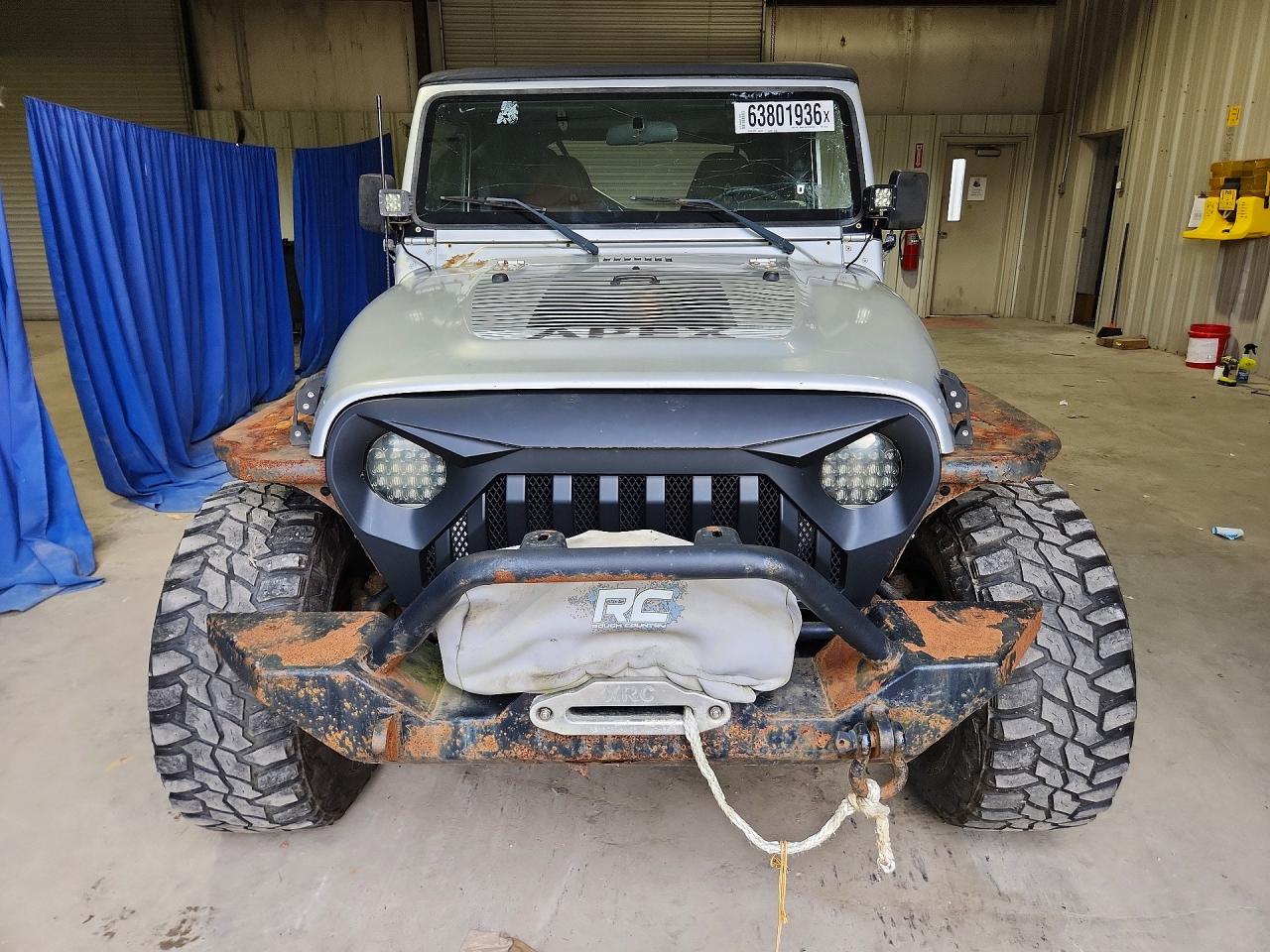 2002 Jeep Wrangler / Tj X Silver vin: 1J4FA39S82P745127