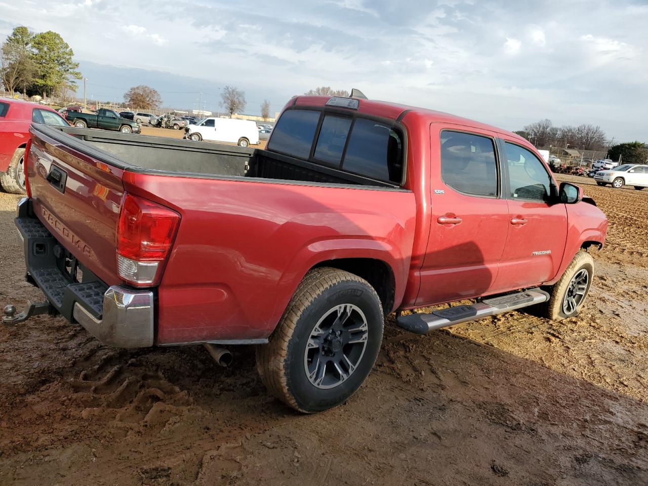 2016 Toyota Tacoma Double Cab Красный vin: 3TMAZ5CN3GM002153