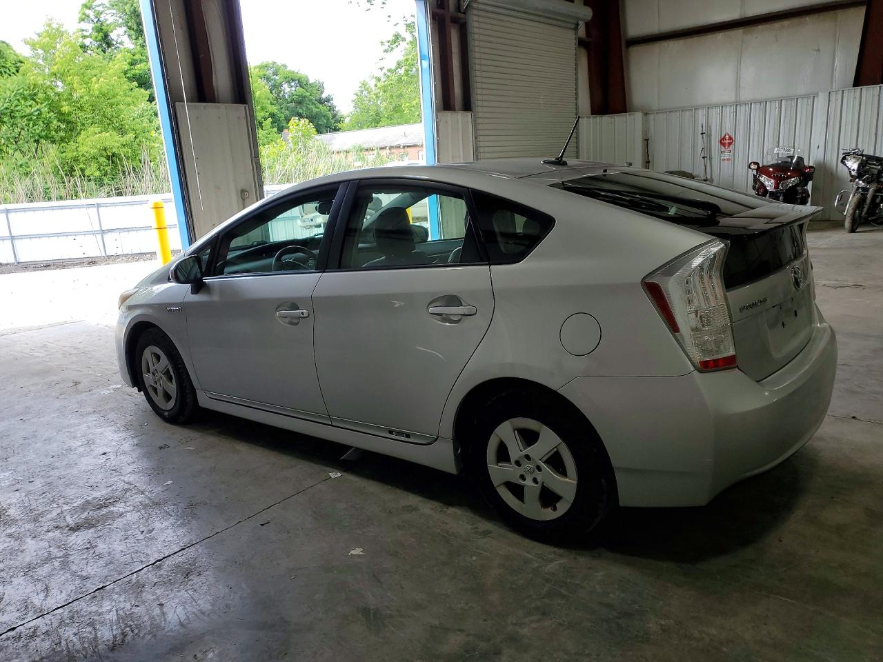 2010 Toyota Prius Iv Серебряный vin: JTDKN3DU6A0215456