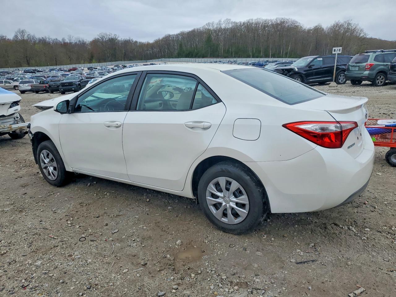 2014 Toyota Corolla Le Eco White vin: 5YFBPRHE8EP034418