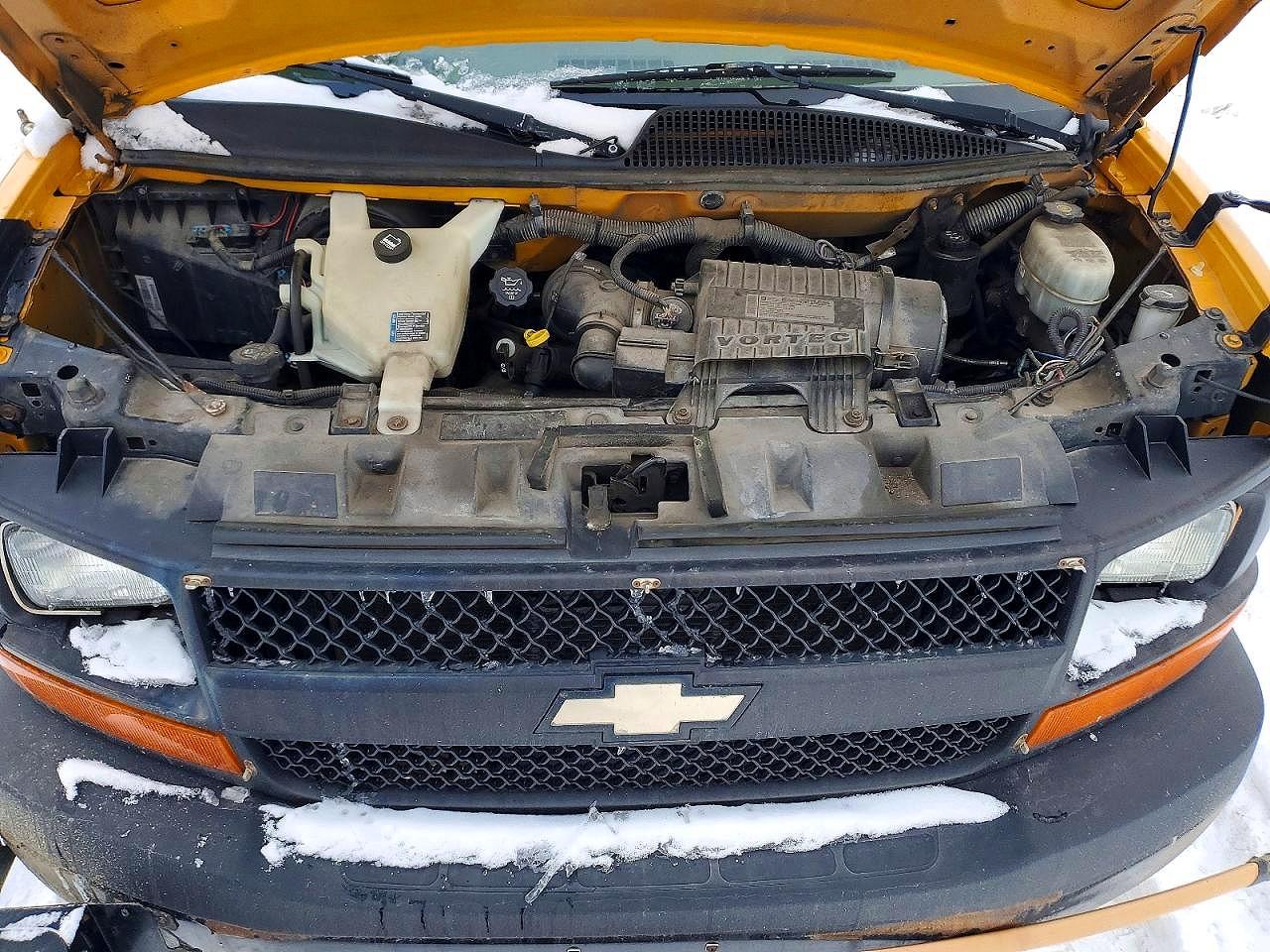 2011 Chev Express Cutaway G4500 Желтый vin: 1GB6G5BG0B1104891