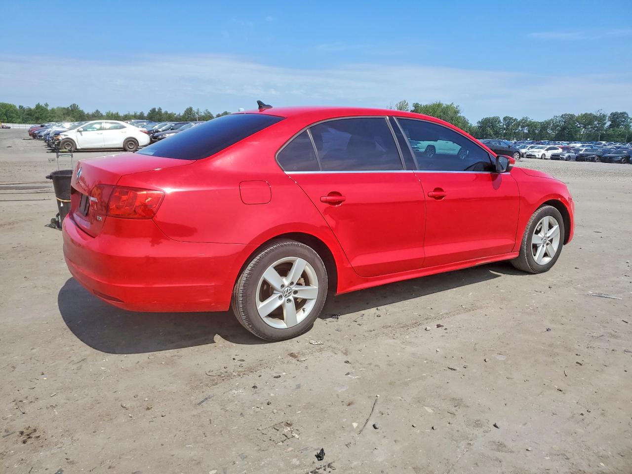 2014 Volkswagen Jetta Tdi Red vin: 3VWLL7AJ6EM404376
