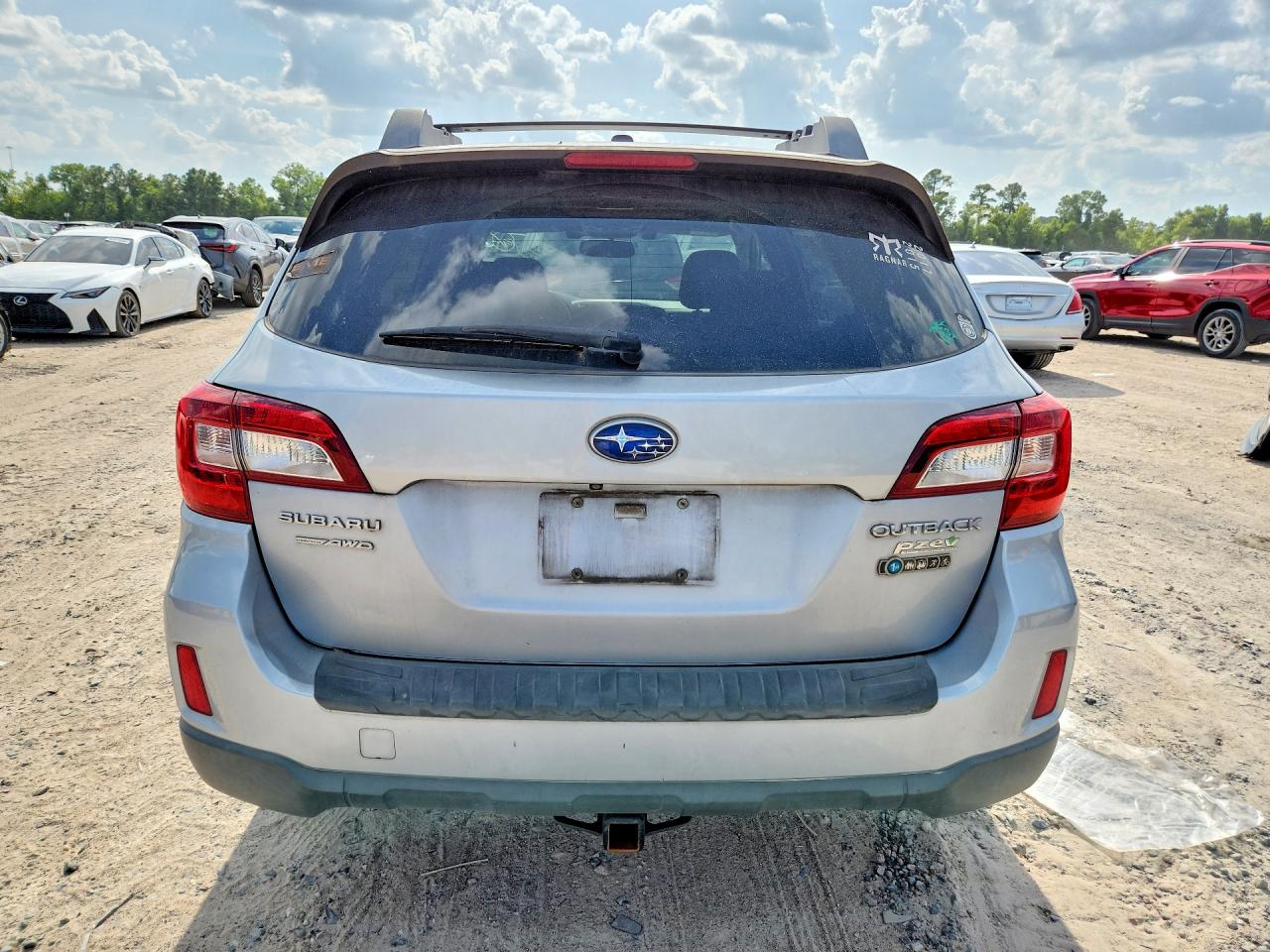2015 Subaru Outback 2.5i Premium Silver vin: 4S4BSAHC5F3245130