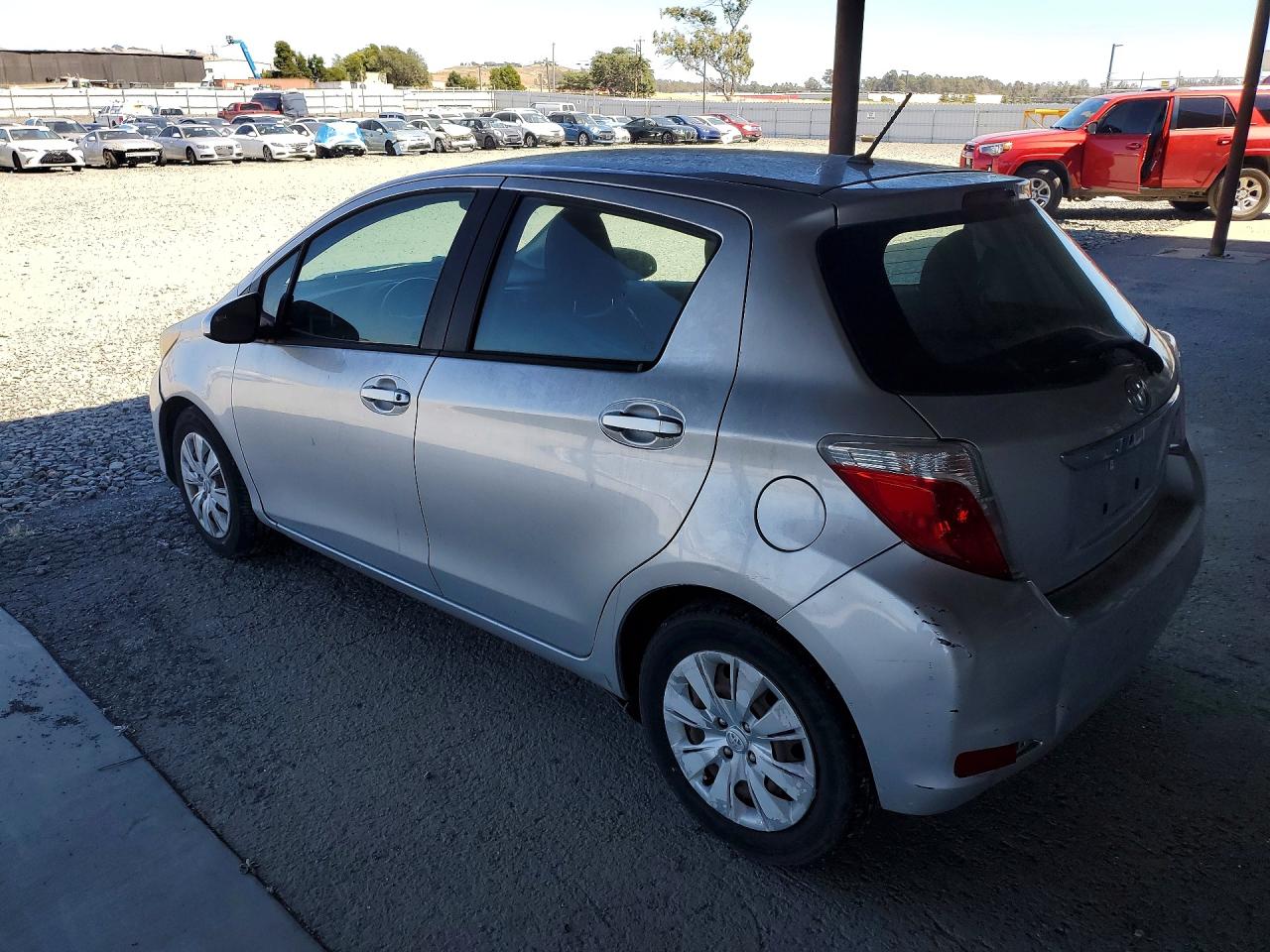 2014 Toyota Yaris 5-door L Fleet Gray vin: VNKKTUD31EA007012