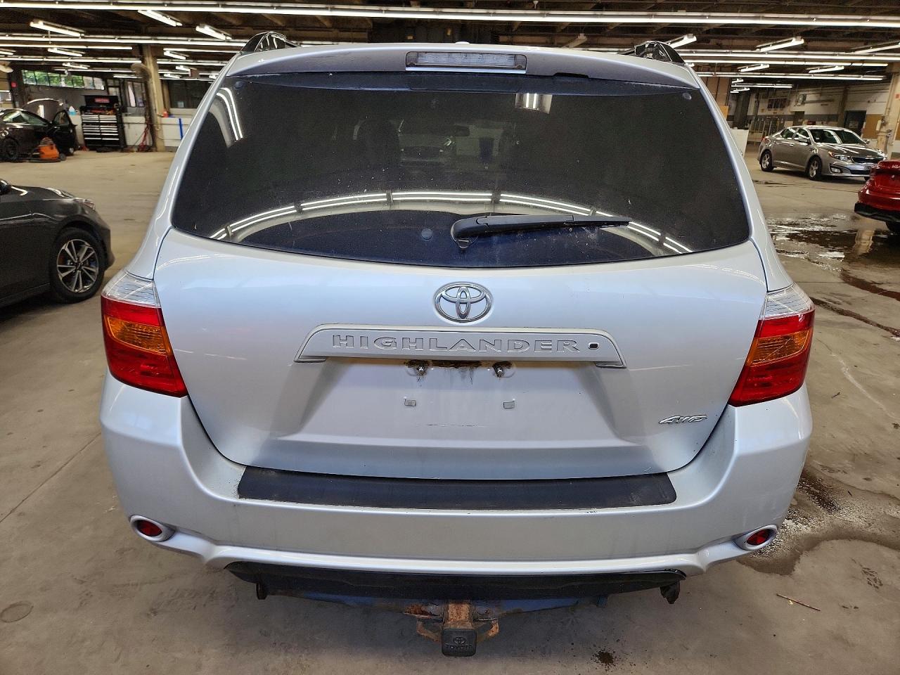 2010 Toyota Highlander Se Silver vin: 5TDJK3EH6AS016376