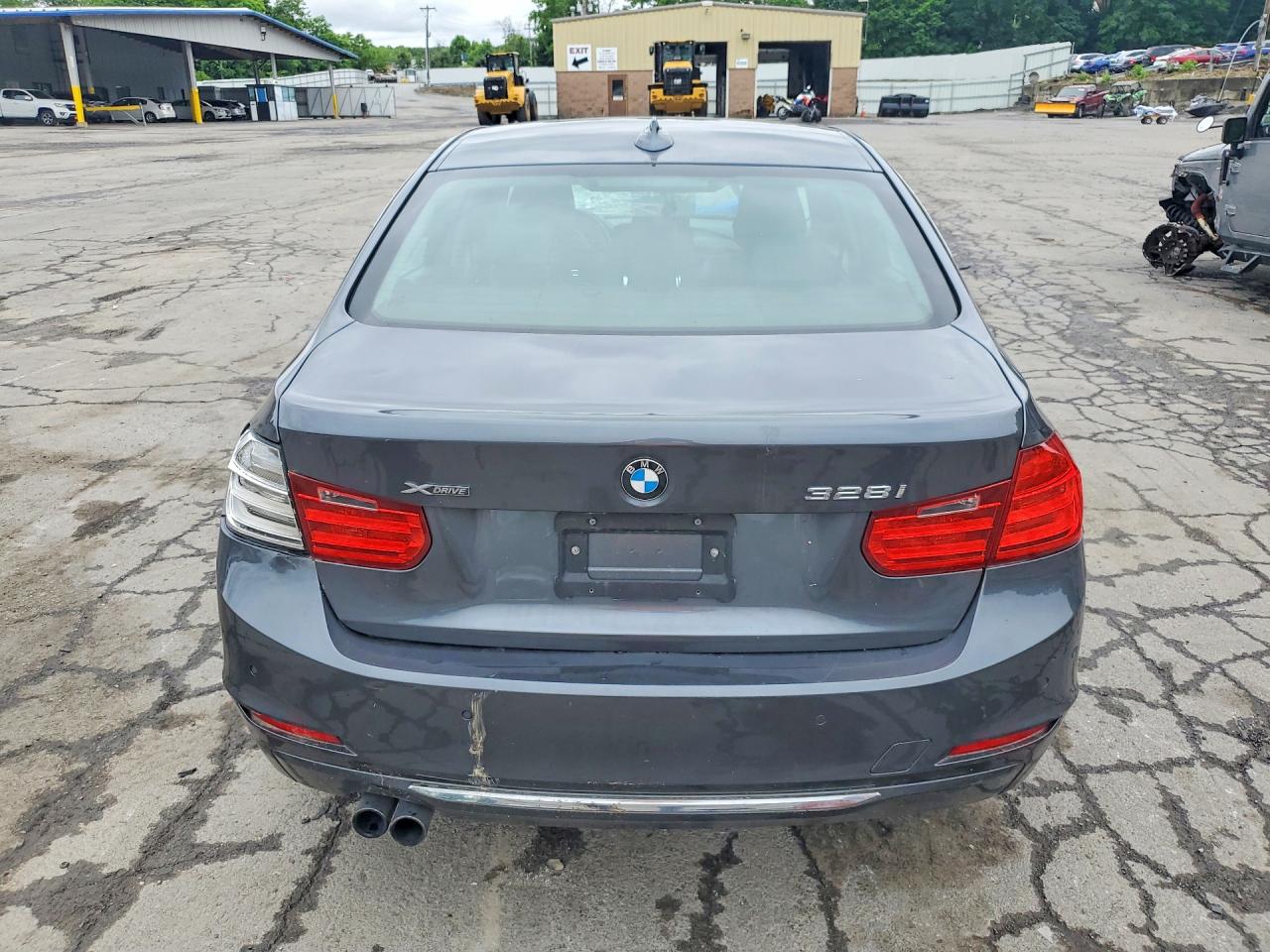 2013 Bmw 328 Xi Sulev Gray vin: WBA3B5C59DF138941