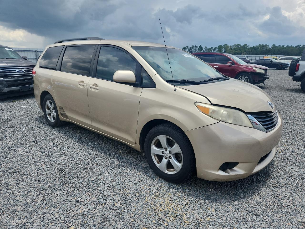 2011 Toyota Sienna Le Gold vin: 5TDKK3DC4BS070481