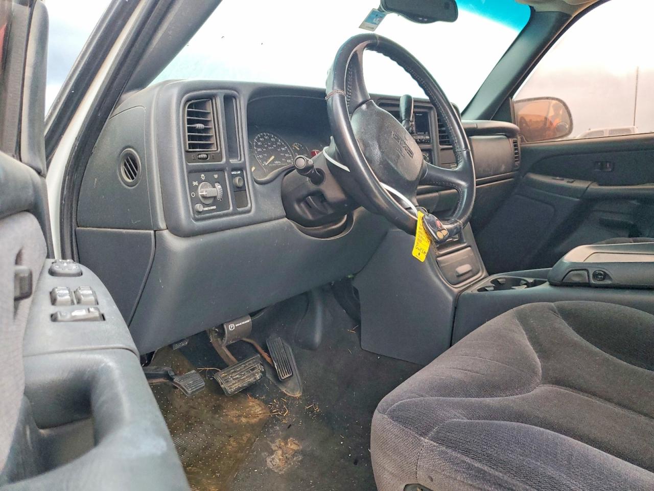 2002 Gmc New Sierra C1500 Cream vin: 2GTEC19TX21163018