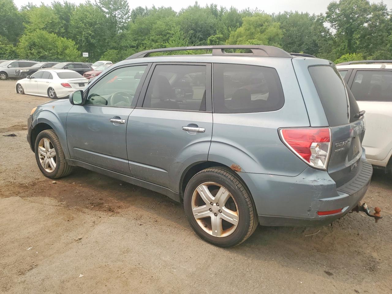 2010 Subaru Forester 2.5x Premium Green vin: JF2SH6CC9AH752200