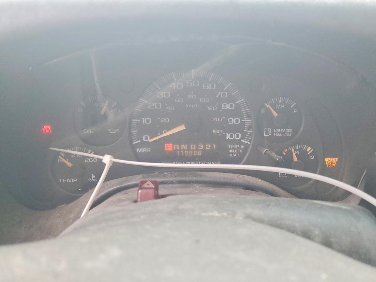 2002 Chev Express G1500 Black vin: 1GBFG15R121243546