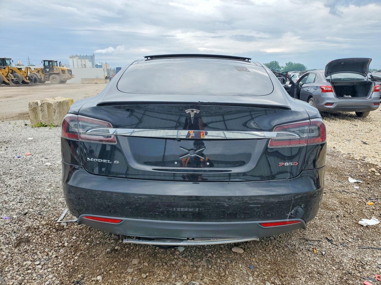 2014 Tesla Model S Black vin: 5YJSA1H20EFP66661