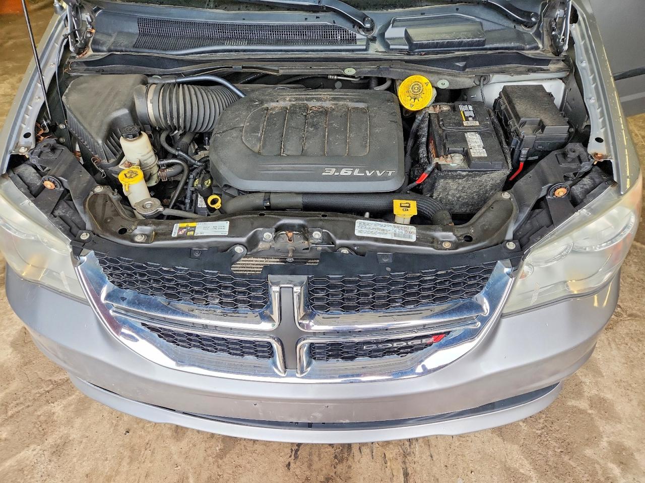 2014 Dodge Grand Caravan Se Silver vin: 2C4RDGBG2ER248178