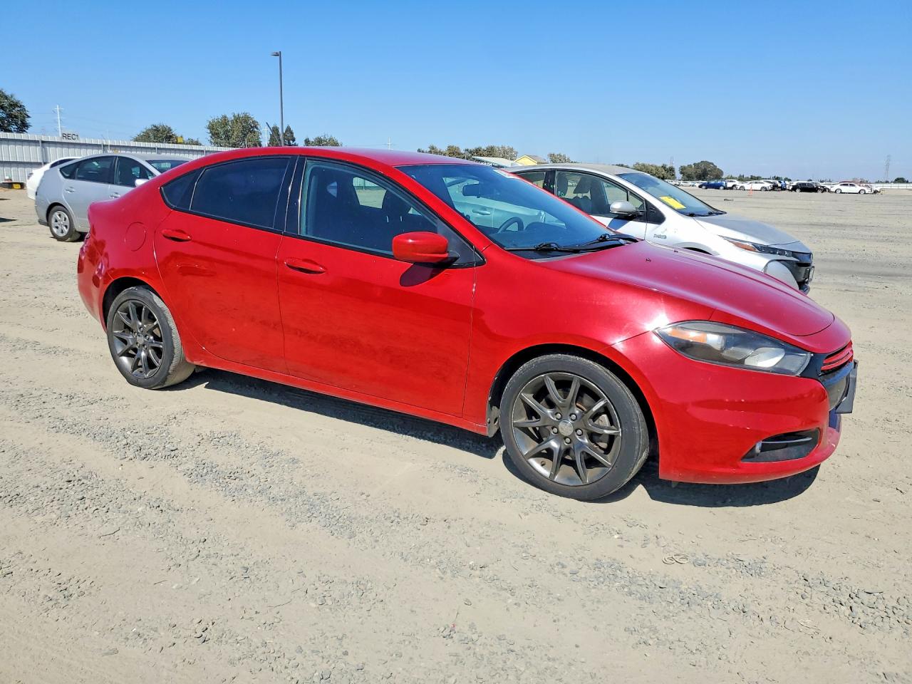 2013 Dodge Dart Sxt Красный vin: 1C3CDFBH2DD135751