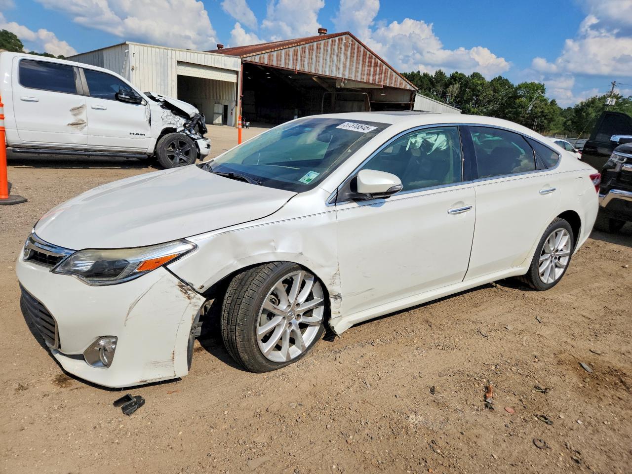 2015 Toyota Avalon Limited White vin: 4T1BK1EB5FU164490