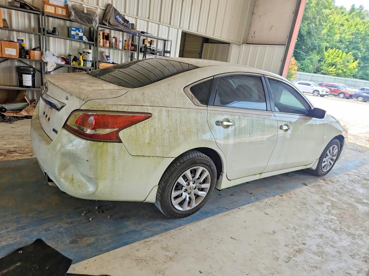 2013 Nissan Altima 2.5 White vin: 1N4AL3AP4DC122198