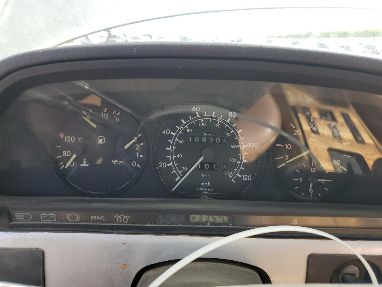 1984 Mercedes-benz 300 Sd Серый vin: WDBCB20A0EA082551