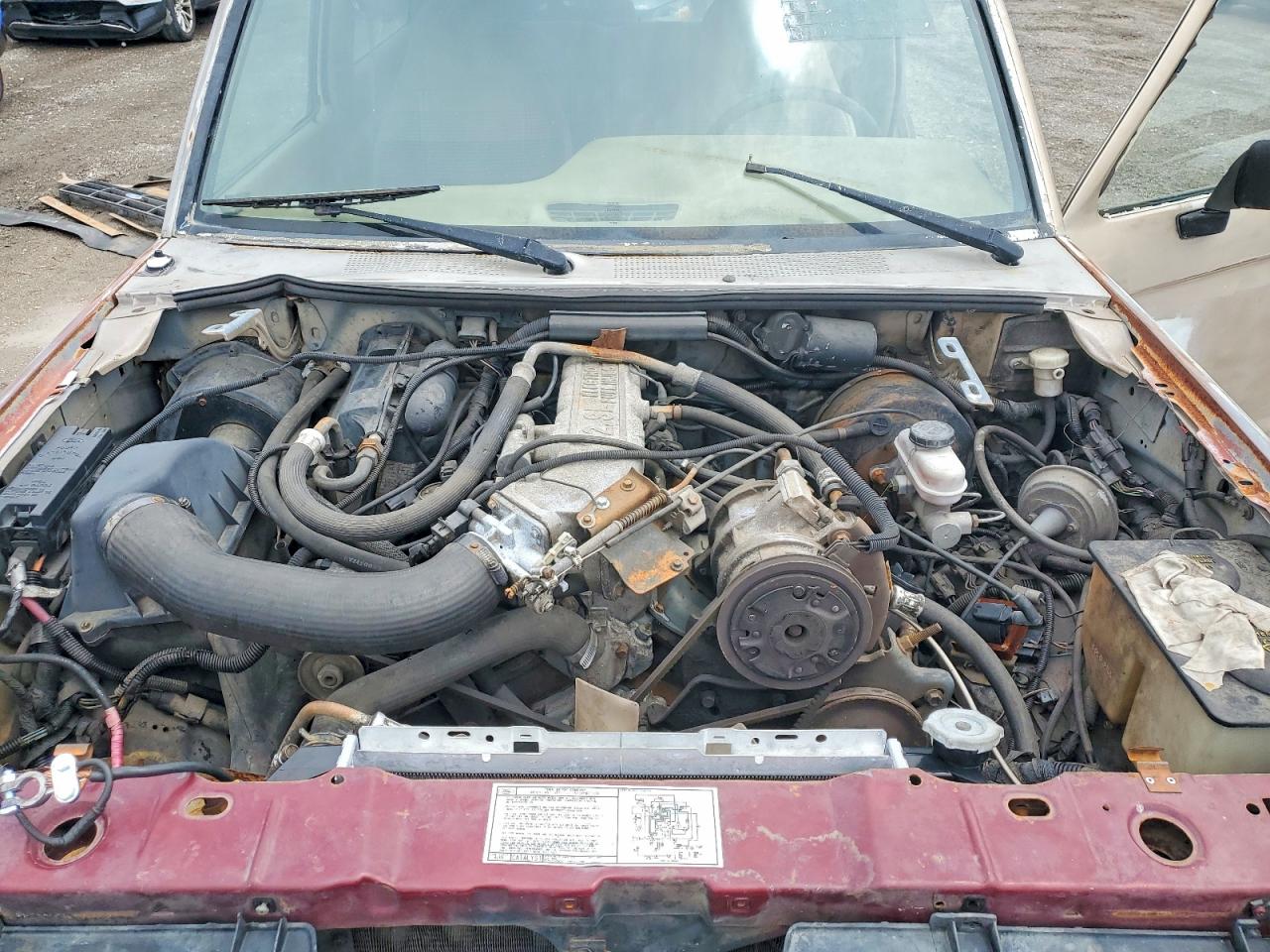 1989 Ford Bronco Ii Желто-коричневый vin: 1FMCU12T9KUC40654