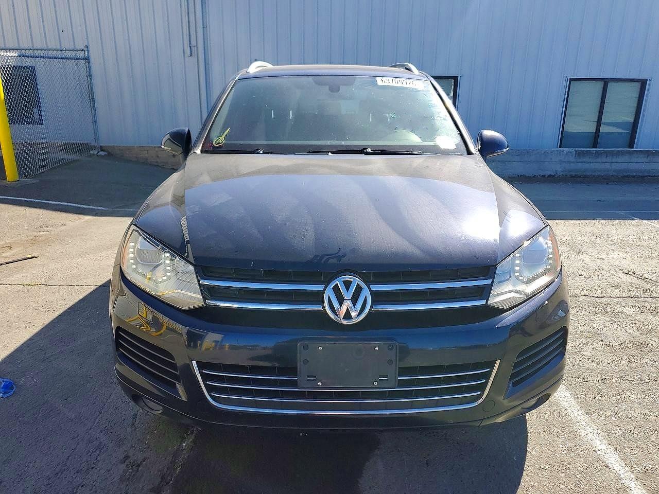 2014 Volkswagen Touareg V6 Tdi Black vin: WVGEP9BP5ED012298