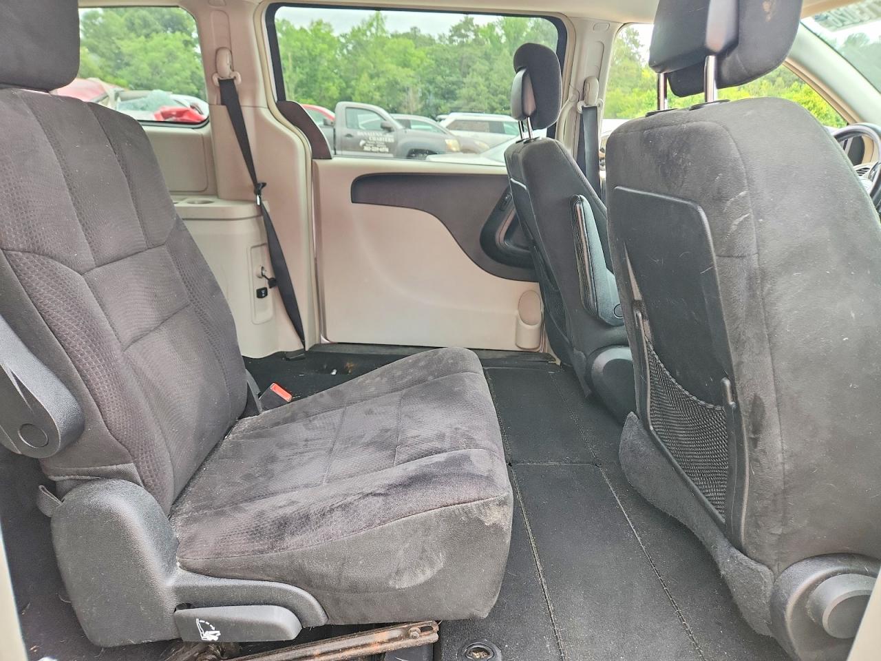 2011 Chrysler Town & Country Touring Серебряный vin: 2A4RR5DG8BR768359