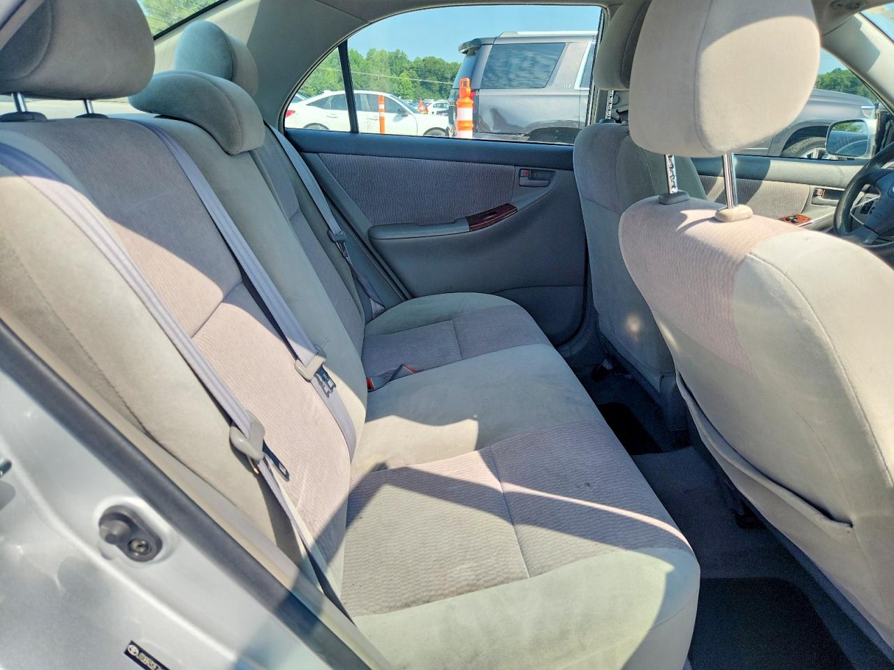 2006 Toyota Corolla Le Silver vin: JTDBR32E760091768