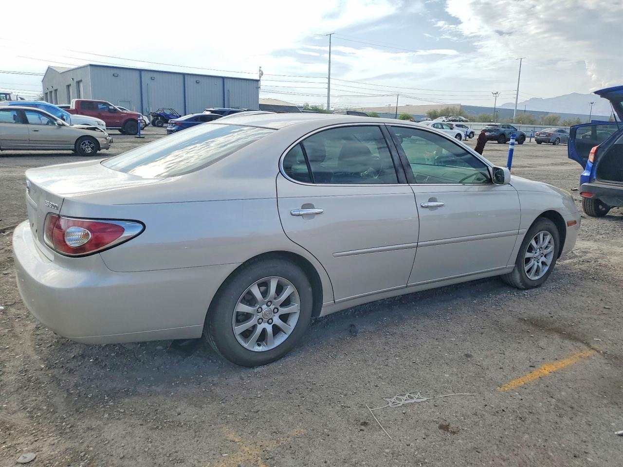 2003 Lexus Es 300 Beige vin: JTHBF30G536019830