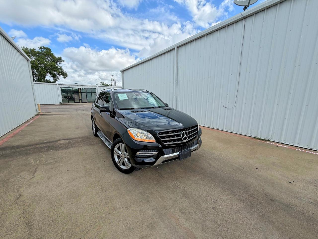 2015 Mercedes-benz Ml 350 4matic Черный vin: 4JGDA5HB7FA582131