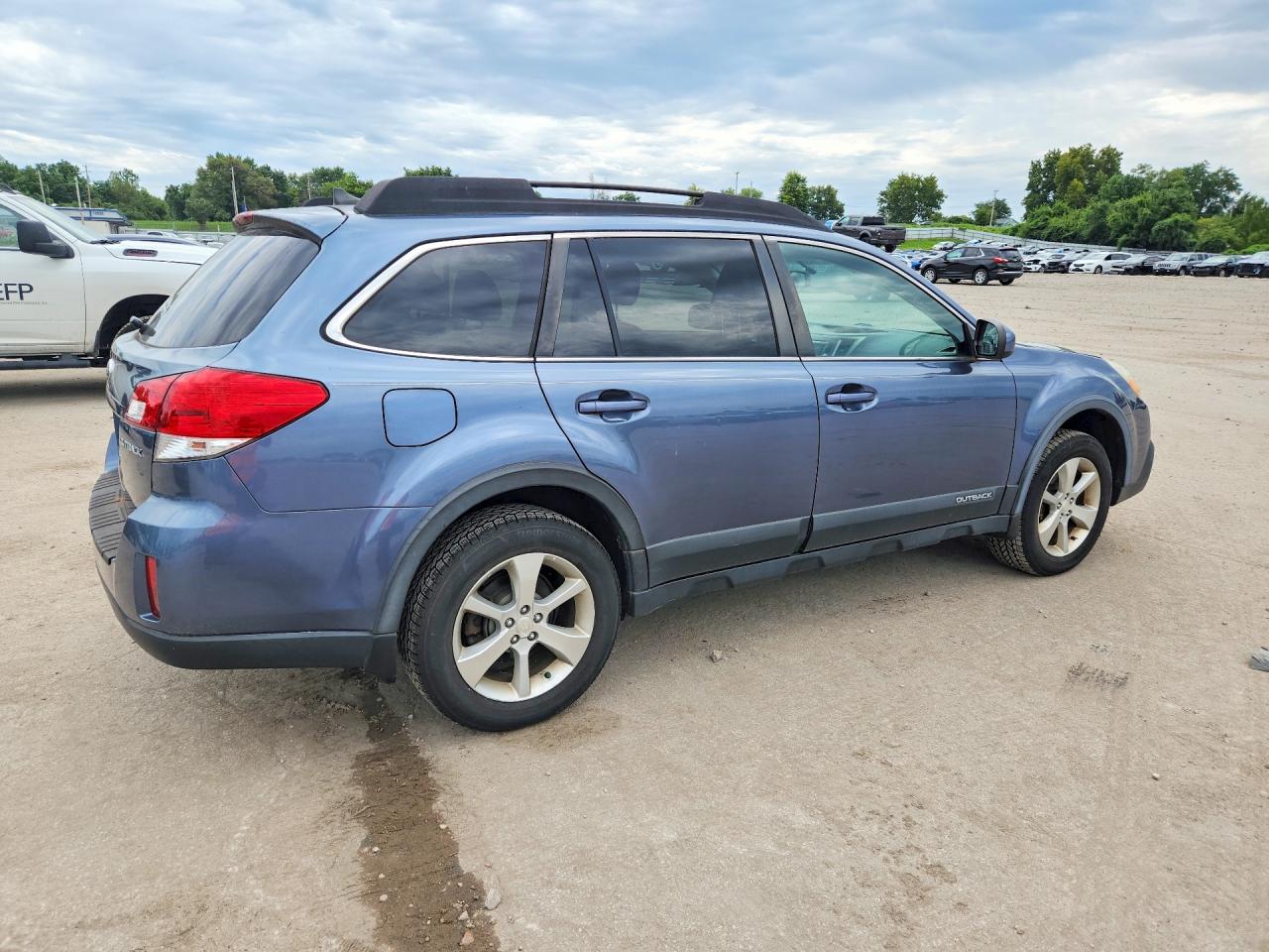 2014 Subaru Outback 2.5i Limited Blue vin: 4S4BRCLC4E3216182
