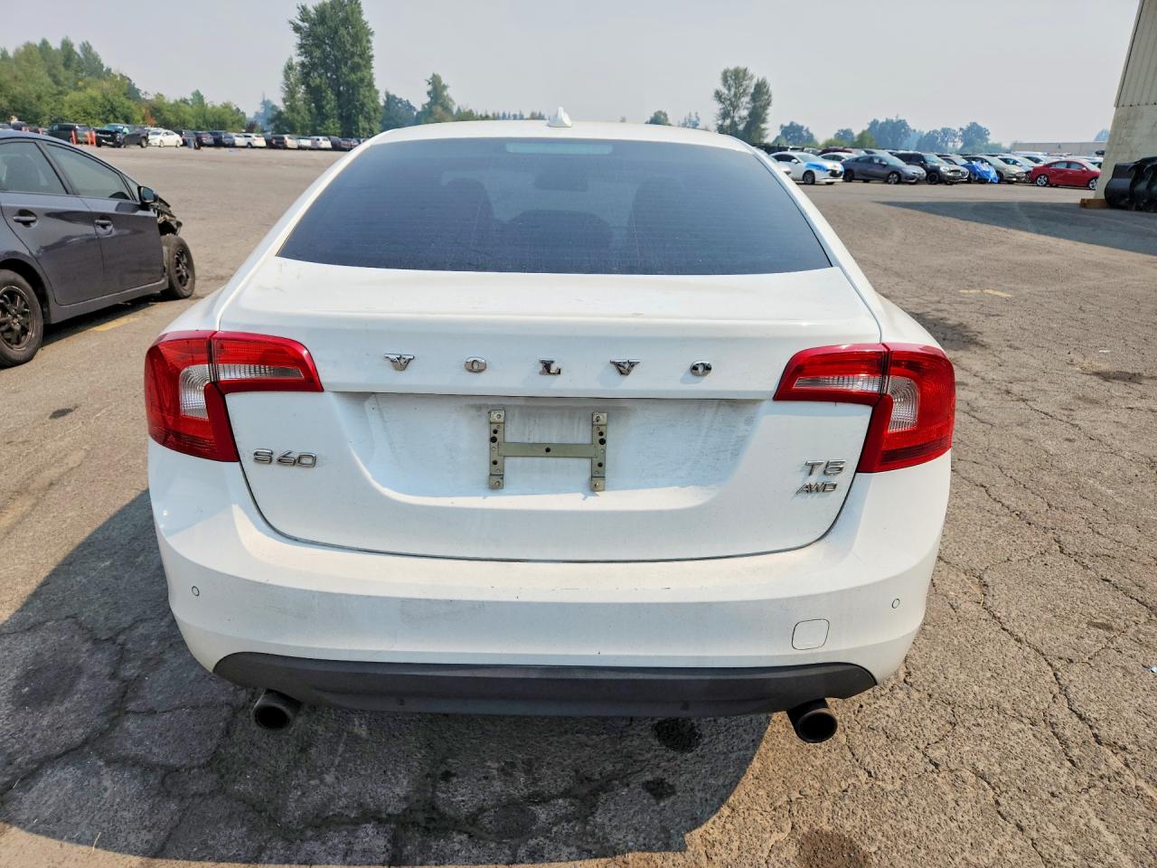 2013 Volvo S60 T5 Белый vin: YV1612FH2D2204738
