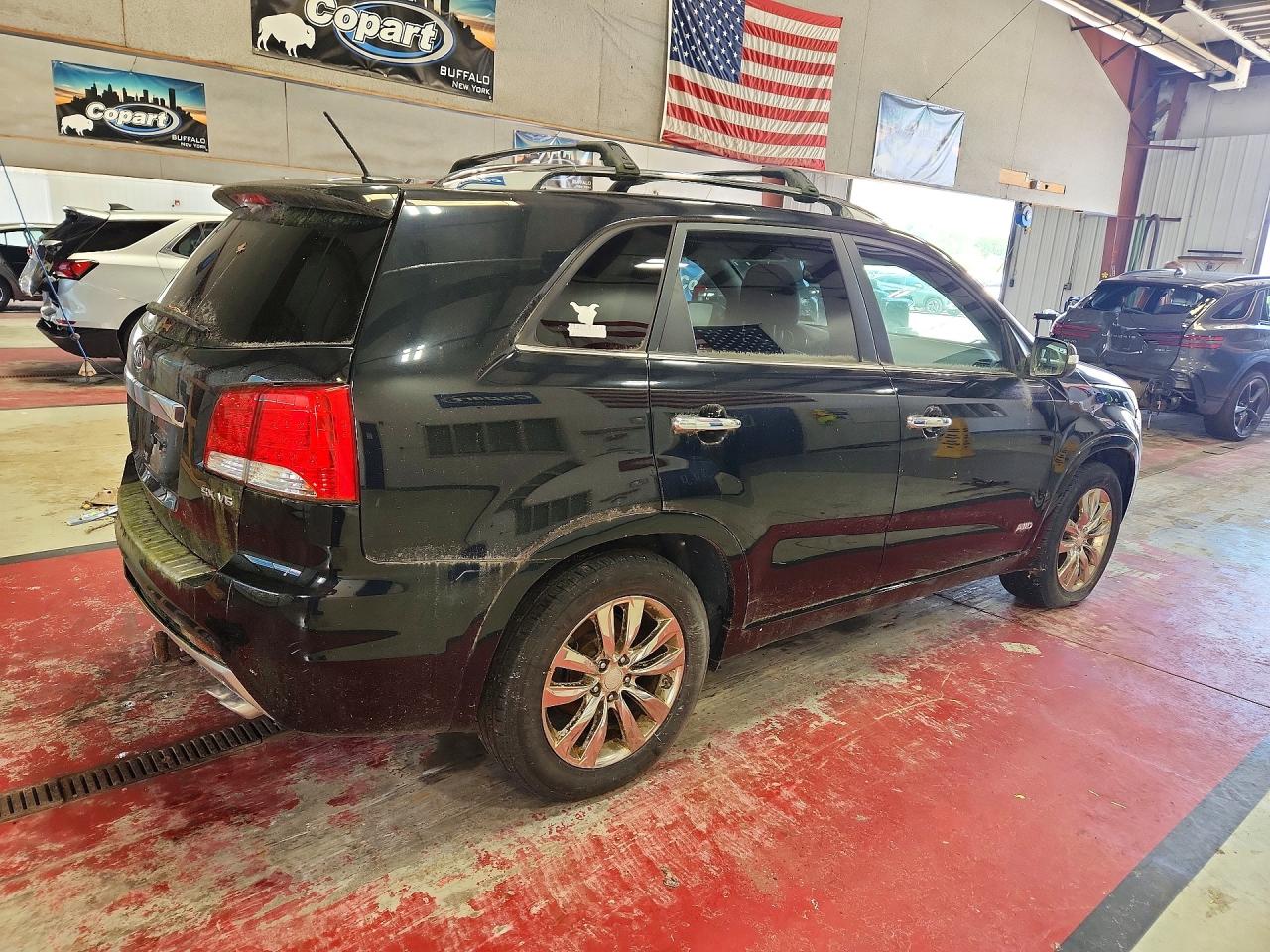 2011 Kia Sorento Sx Black vin: 5XYKWDA23BG160675