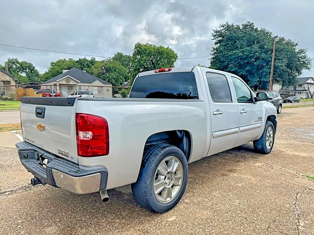 2012 Chevrolet Silverado C1500 Lt Silver vin: 3GCPCSE03CG255929