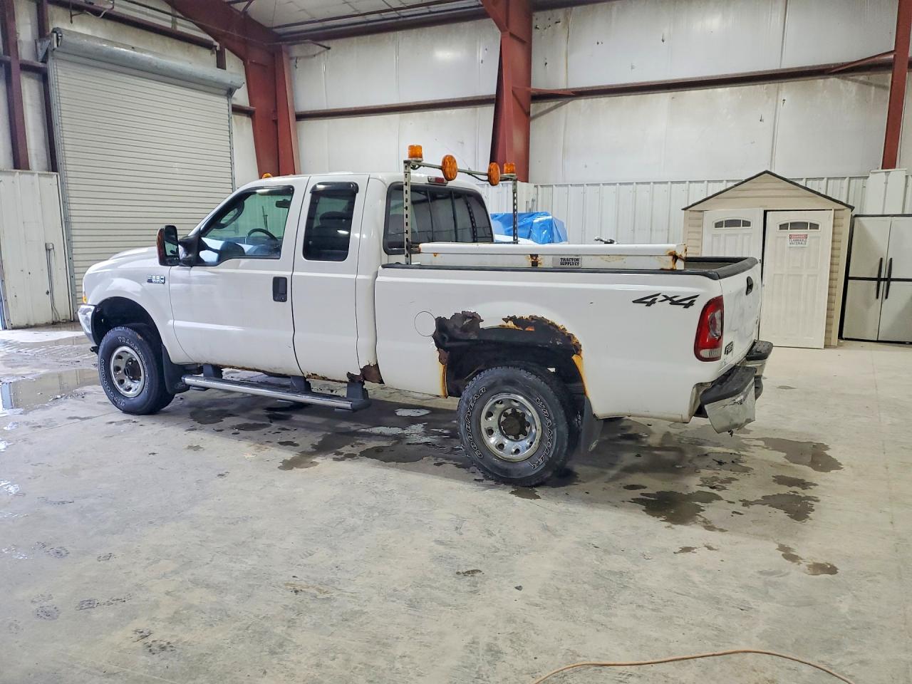 2004 Ford F250 Super Duty White vin: 1FTNX21L24EE08501