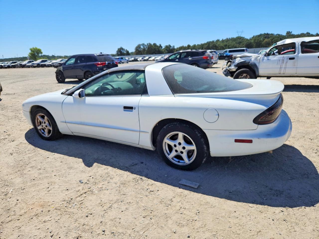1995 Pontiac Firebird Formula White vin: 2G2FV22P7S2235647