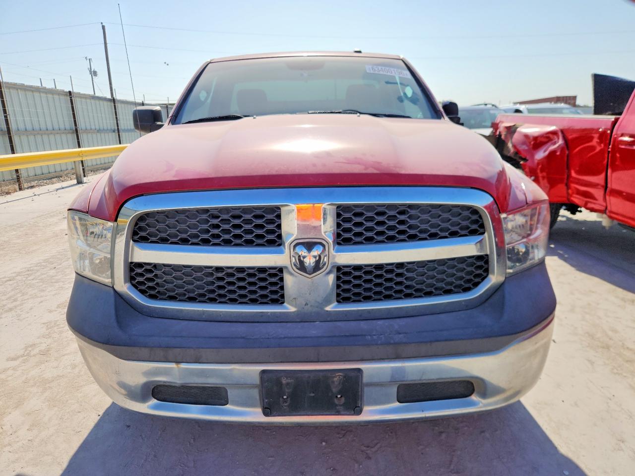 2014 Ram 1500 St Red vin: 3C6JR6AG9EG240246