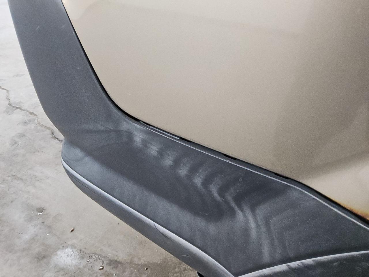2006 Honda Cr-v Lx Gold vin: JHLRD785X6C002014 Damage: R Bumper Textured, Broken, Replacement Required