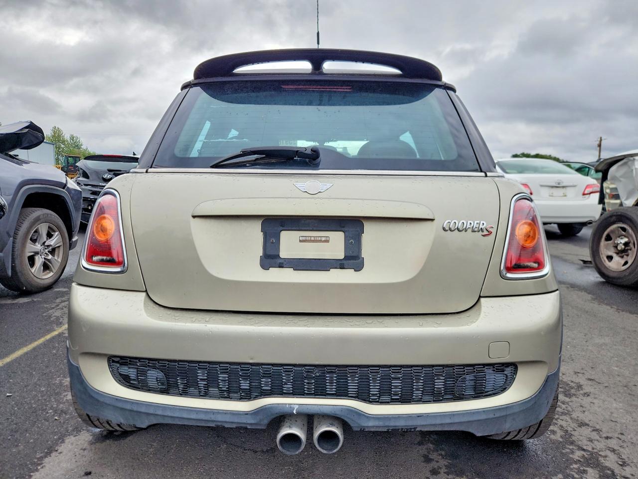 2007 Mini Cooper S Tan vin: WMWMF73517TV31343