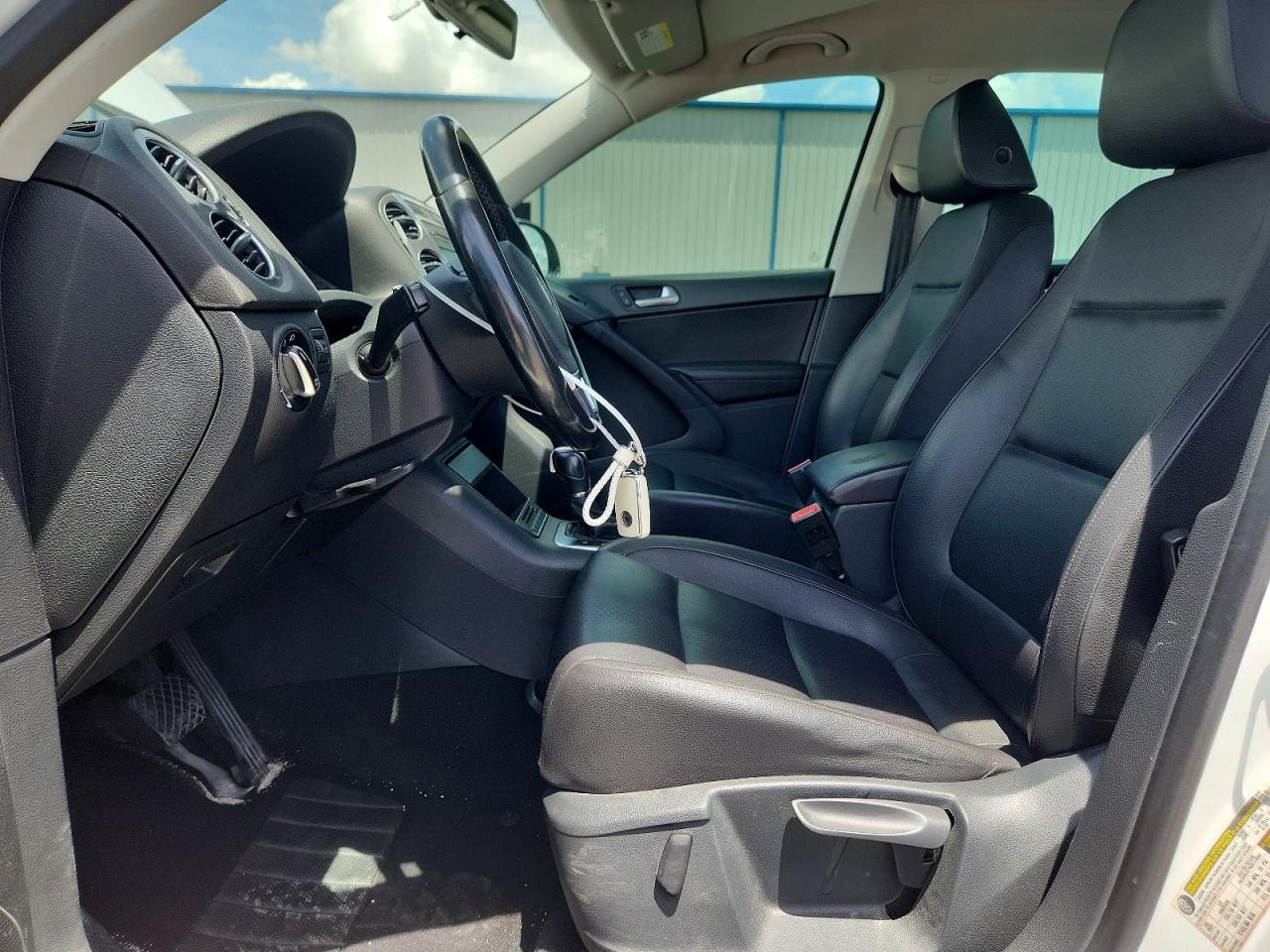 2014 Volkswagen Tiguan S Белый vin: WVGA3AX2EW554840