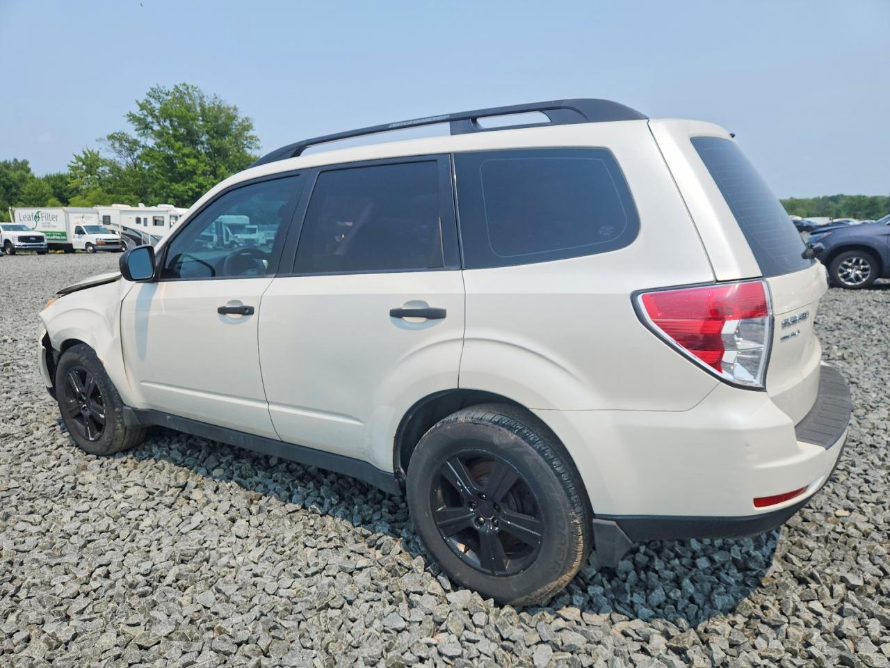 2011 Subaru Forester 2.5x Белый vin: JF2SHBBC9BH731102