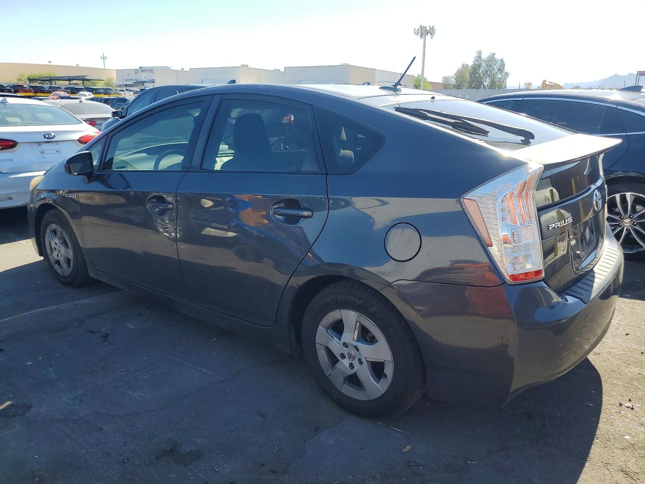 2011 Toyota Prius Two Серый vin: JTDKN3DUXB1384858